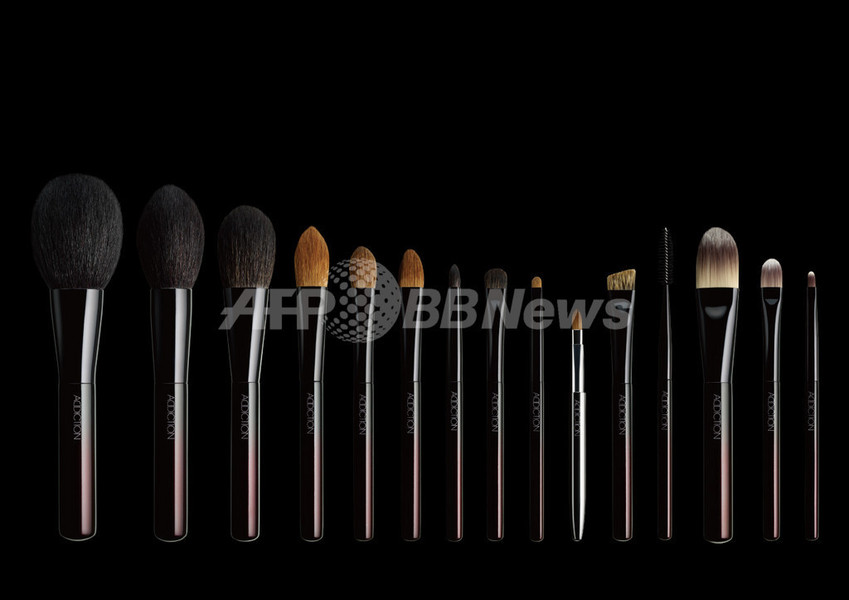 「アディクション」に待望のブラシコレクションが登場、AYAKO渾身の15本