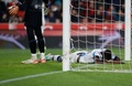 サッカースペイン国王杯準決勝第1戦、マジョルカ対レアル・ソシエダ。チャンスをつぶした後、ピッチに倒れ込むレアル・ソシエダのウマル・サディク（2024年2月6日撮影）。(c)JAIME REINA / AFP