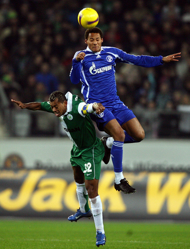 ボルフスブルク PK戦の末シャルケ04降し準々決勝へ