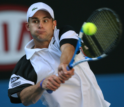 ロディック ロブレドを下し準々決勝へ、全豪オープン