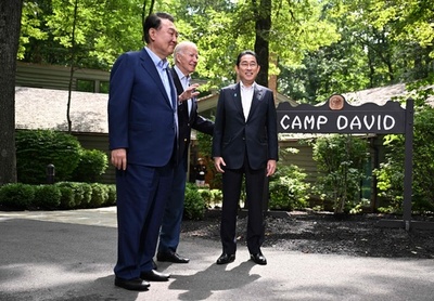 中国、日米韓サミット共同声明に抗議