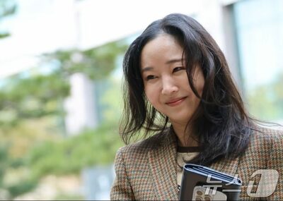 韓流NewJeans育ての親、「奴隷契約」主張…親会社HYBEは「会社空洞化計画」と反撃