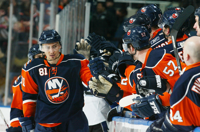 アイランダーズ ホームでライトニングから勝利