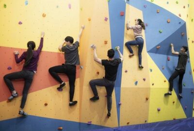 初心者が落ちて怪我、そして人気も落ちる…韓国の室内クライミングで相次ぐ事故、安全管理も不十分