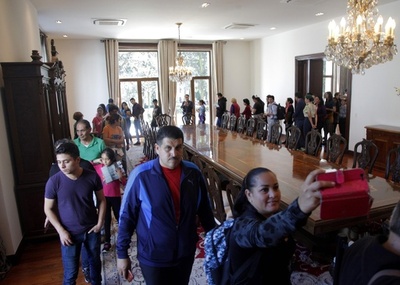 メキシコ新大統領、公邸に居住せず一般公開