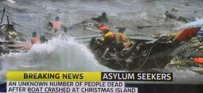 豪クリスマス島沖で亡命希望者の船が大破、27人死亡