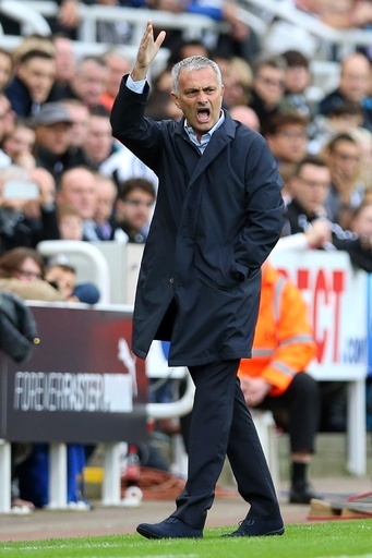 モウリーニョ監督に罰金とスタジアム入場禁止の処分、FAが発表