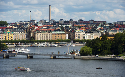 妊娠中のスウェーデン15歳少女、シリアでISに拘束か