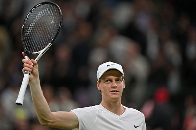 シナーが同胞との激闘制し3回戦へ、アルカラスも勝利 ウィンブルドン