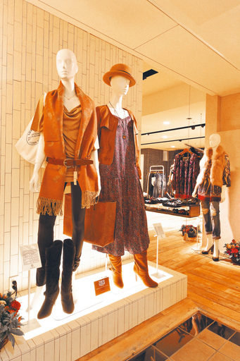 ＜senken h 107＞大人のモードカジュアルで魅了する新ブランド／ラヴドゥローズ