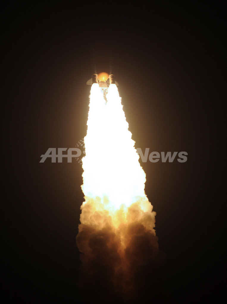 山崎直子さん搭乗のディスカバリー、打ち上げ成功