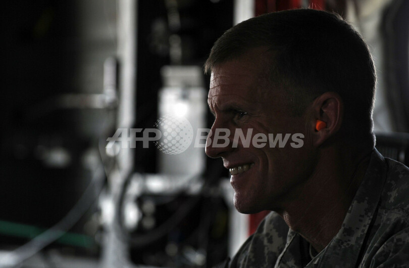 アフガン駐留米軍司令官、更迭か 雑誌で政権批判