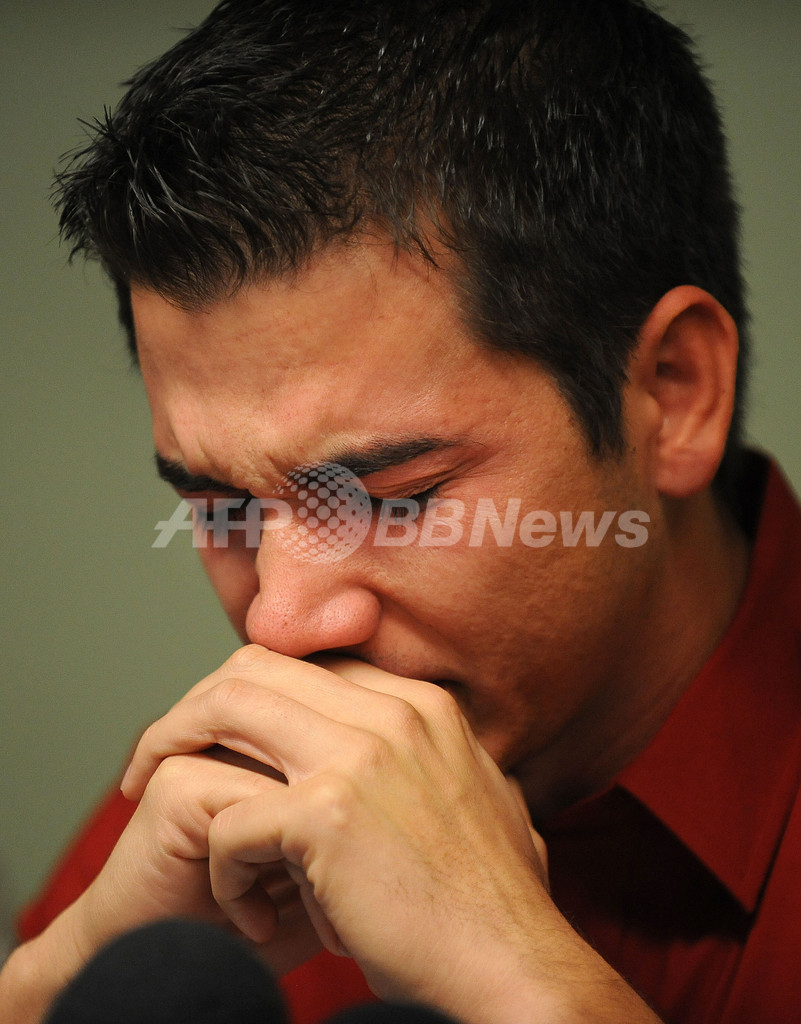 HIV陽性の米ポルノ俳優が初会見、撮影でのコンドーム義務化求める