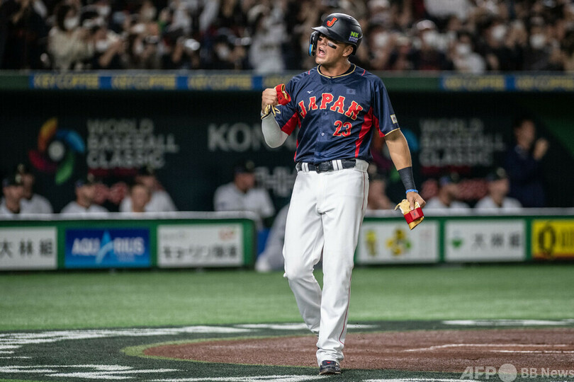 Japan fans pepper US-born Nootbaar with love at World Baseball Classic