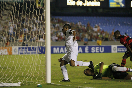 サッカー リオ・デ・ジャネイロ州選手権＞ロマーリオ 通算1000ゴールに