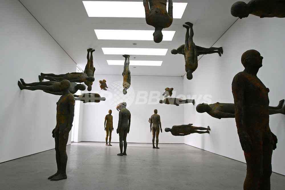 Theweleit　Antony Gormley : アントニー・ゴームリー AERIAL by Antony Gormley（アントニー・ゴームリー） 作品集