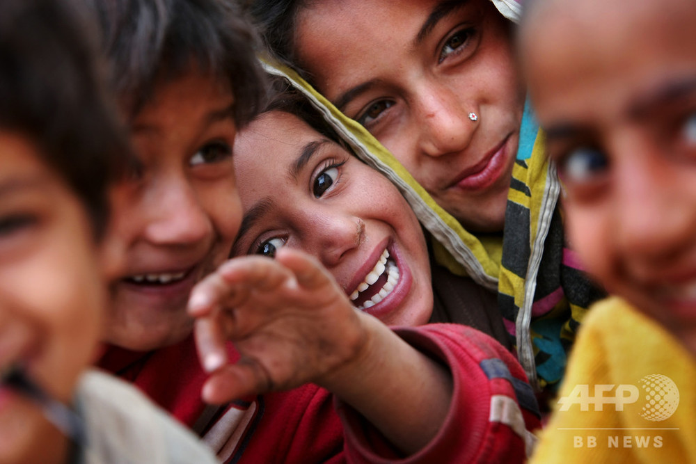 子供たちの笑顔 油彩画 2009年 いつまでも家族仲良く過ごせますように」家族の肖像 似顔絵 油彩画 F4