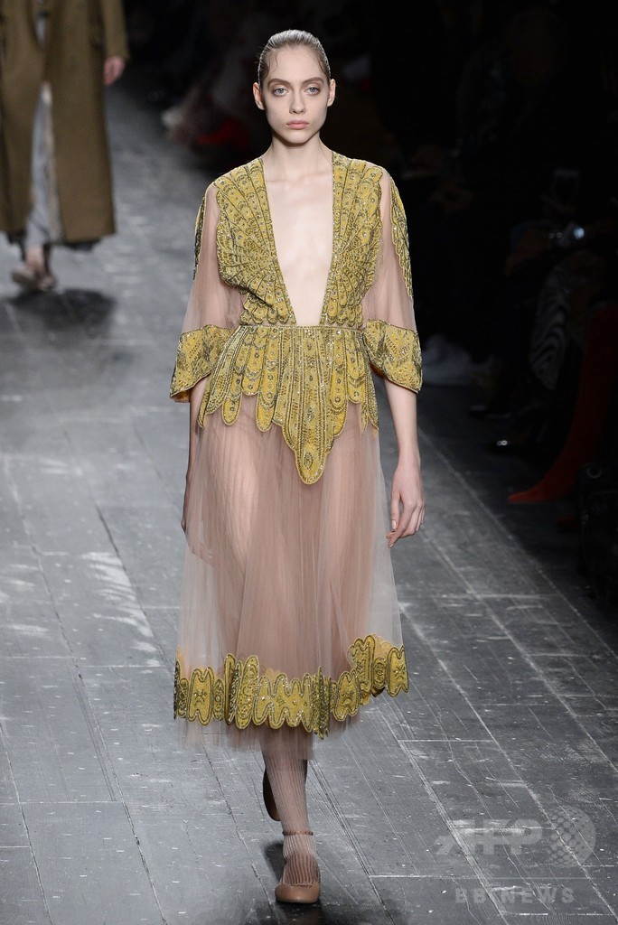 「ヴァレンティノ」16/17年秋冬