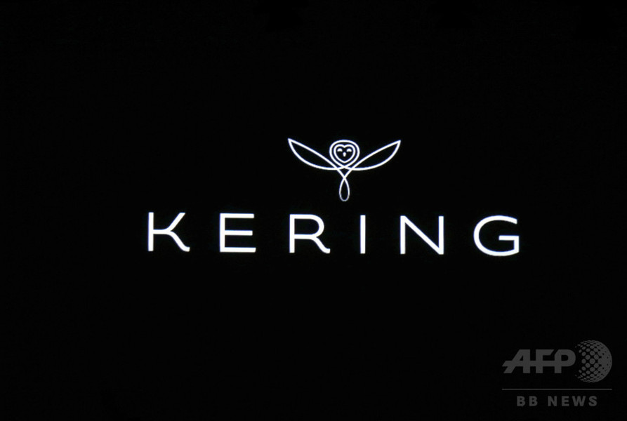 バレンシアガ、新クリエイティブディレクターに「ヴェトモン」デザイナー起用