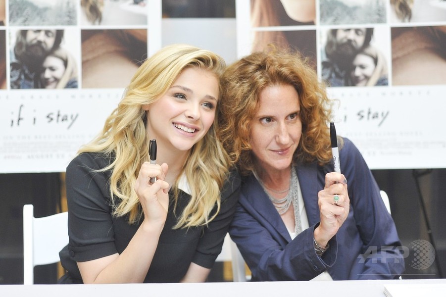 クロエ・グレース・モレッツ、主演映画のファンイベントに出席