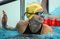 北京五輪・競泳女子100メートルバタフライを制し笑顔を浮かべるオーストラリアのリスベス・トリケット。（2008年8月11日撮影）(c)AFP/MARTIN BUREAU