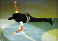 フィギュアスケートのグランプリ（GP）シリーズ第6戦、ロシア杯（Cup of Russia 2011）は27日、モスクワ（Moscow）のメガスポルト（Megasport）で各種目の選手がエキシビションに臨んだ。

演技に臨む羽生結弦（Yuzuru Hanyu、2011年11月27日撮影）。(c)AFP/YURI KADOBNOV