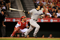09MLB、ニューヨーク・ヤンキース（%%New York Yankees%%）の松井秀喜（%%Hideki Matsui%%）は21日、ロサンゼルス・エンゼルス・オブ・アナハイム（%%Los Angeles Angels of Anaheim%%）戦の8回に代打で出場し、第27号ソロ本塁打を放った。試合はヤンキースが2-5で敗れた。写真は本塁打を放つヤンキースの松井秀喜。（2009年9月21日撮影）(c)AFP/Getty Images/Kevork Djansezian