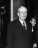 ハロルド・マクミラン英首相。ロンドンで（1959年1月8日撮影）。(c)INTERCONTINENTALE / AFP