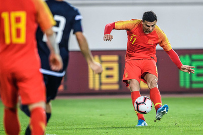 サッカー中国代表が国籍取得選手を5人招集 W杯予選に向け