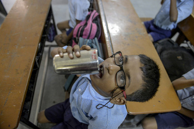 【今日の1枚】「水飲みチャイム」で守る子どもの健康