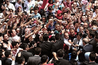 トルコ総選挙、与党が02年以降初の過半数割れ 大統領に打撃