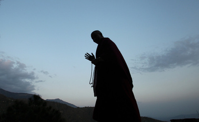 16年前の殺人事件容疑者を拘束、寺院で僧侶に 中国