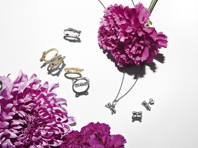 母の日のプレゼントに、「パンドラ」ローズとリボンの新作コレクション