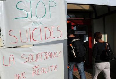 旧フランス・テレコム幹部らに訴追の可能性、従業員多数の自殺めぐり