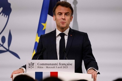 フランス、物議呼んだ年金改革法公布