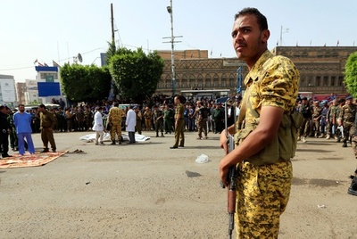 イエメン反政府武装勢力、男3人を公開処刑 殺人とレイプ殺人で