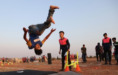 シリア避難民の少年らが「キャンプオリンピック」