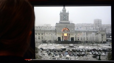 ロシア駅の自爆事件、男も関与か 死者16人に