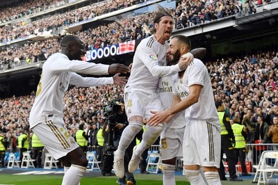 ジダン采配的中、レアルがベンゼマ弾でアトレティコとのダービー制す