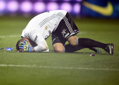 相手GKに爆竹投げたファンに禁錮刑、フランス・リーグ1