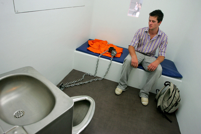 豪籍容疑者にグアンタナモで鎮静剤投与か - オーストラリア