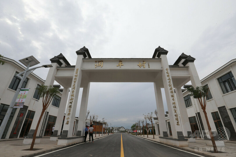 雨水を飲み、泥道を歩く生活からの脱却。1300人が移民、中国寧夏回族自治区