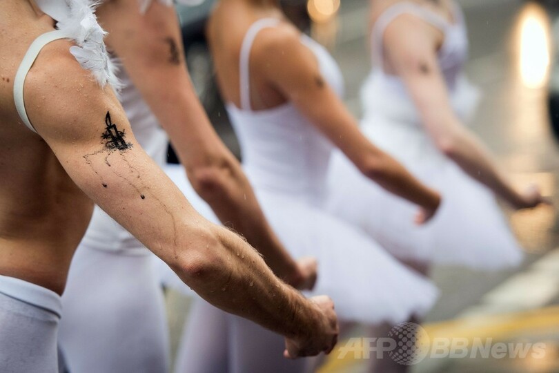「白鳥の湖」でロシアの反同性愛法を非難、ロンドン