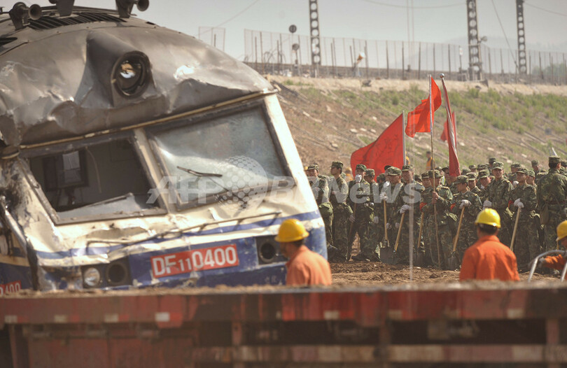 中国列車衝突事故、五輪のための鉄道工事が要因の1つか