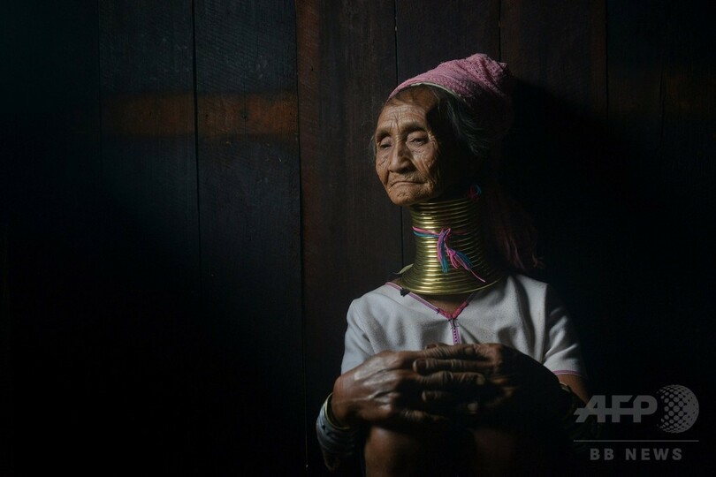 ミャンマー 首長族 女性 観光業に託す仲間の帰郷への願い 写真11枚 国際ニュース Afpbb News