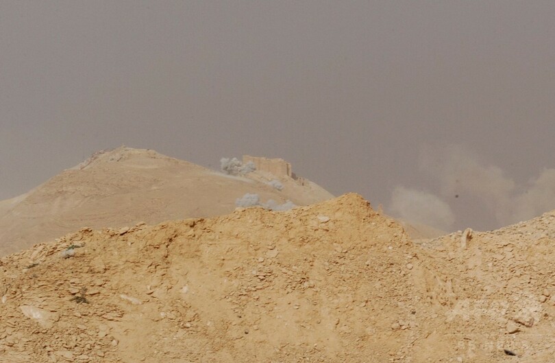 シリア政府軍、パルミラ遺跡の城塞をISから奪還