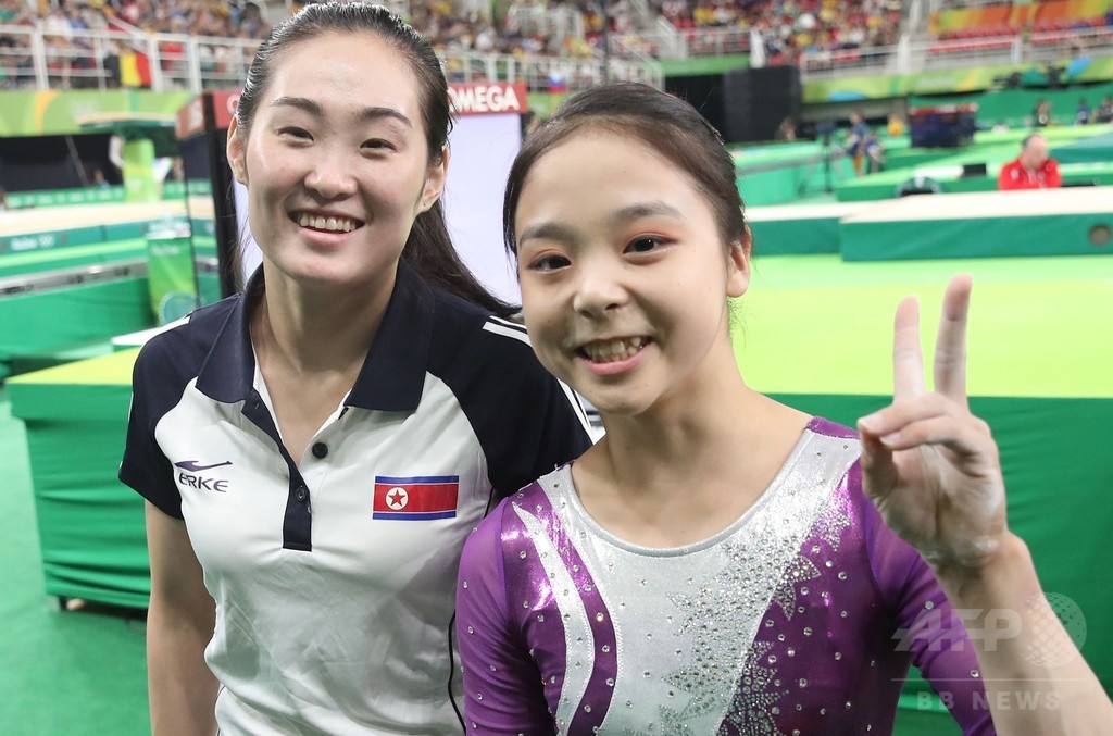 韓国の女子体操選手 北朝鮮選手との自撮りの反響に びっくり 写真2