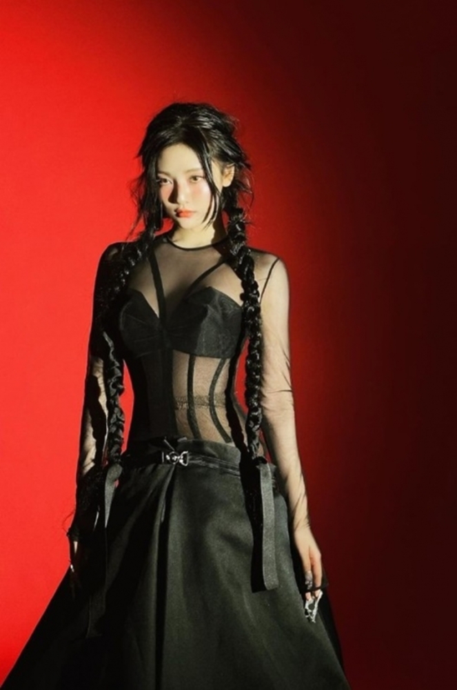 aespaニンニン、グラビア撮影の多様なポーズ 写真枚 国際ニュース