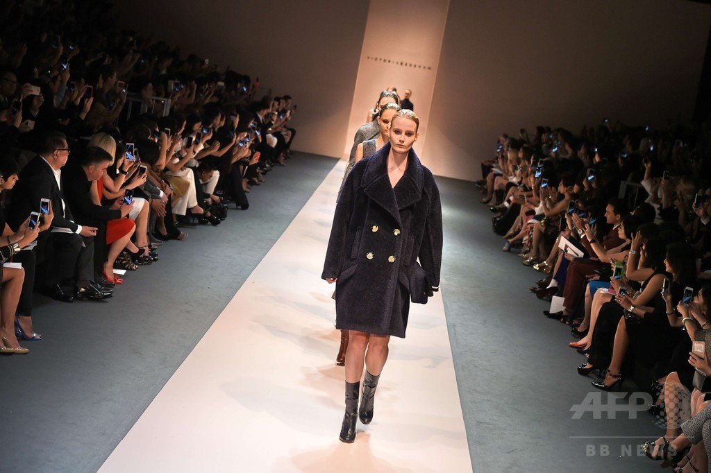 ヴィクトリア・ベッカム、ファッションウィークのフィナーレ飾る