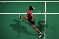 バドミントン、BWFワールドスーパーシリーズファイナルズ、女子シングルス準決勝。リターンを狙う奥原希望（2015年12月12日撮影）。(c)AFP/MARWAN NAAMANI